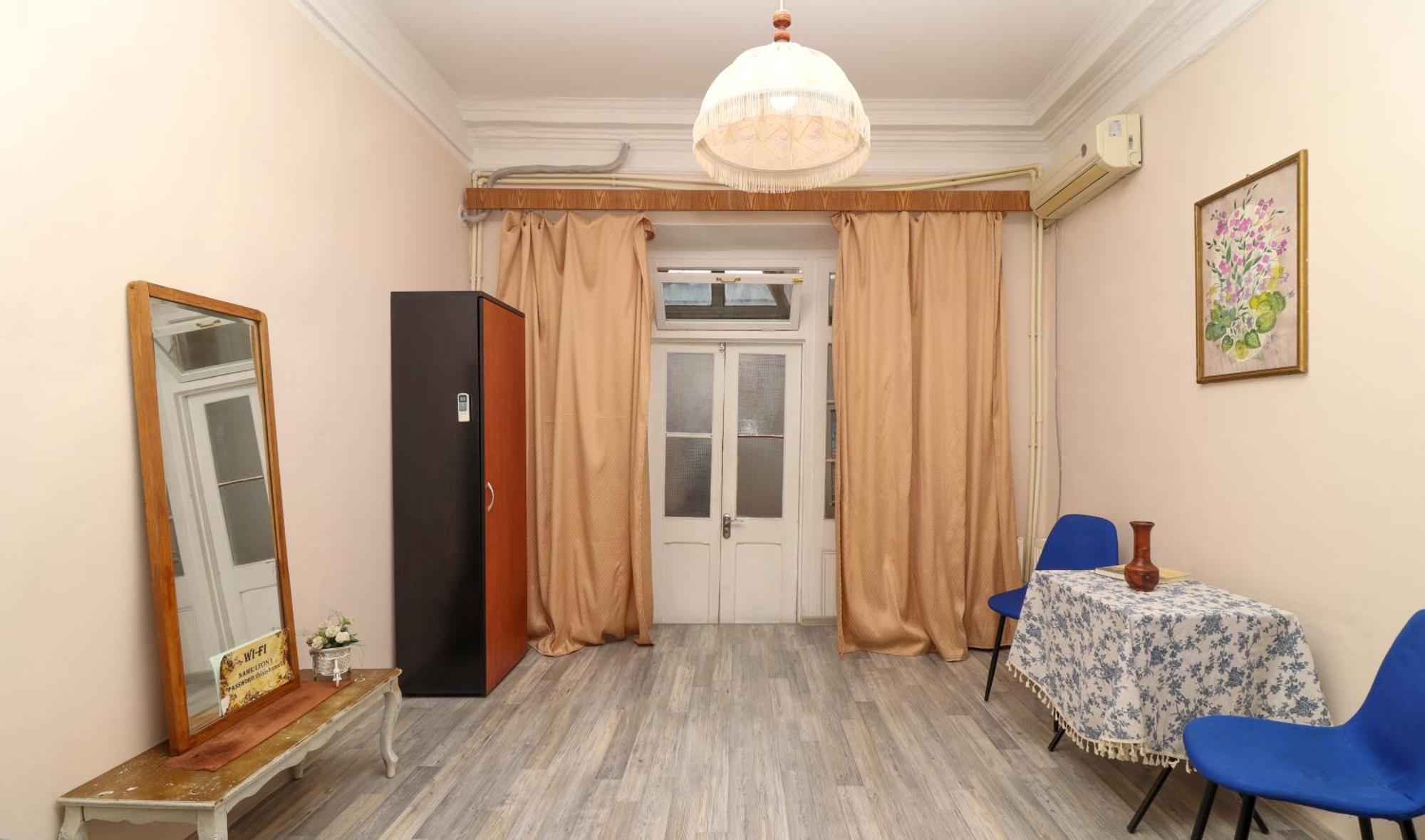 Leon Rooms Tbilisi Exterior photo