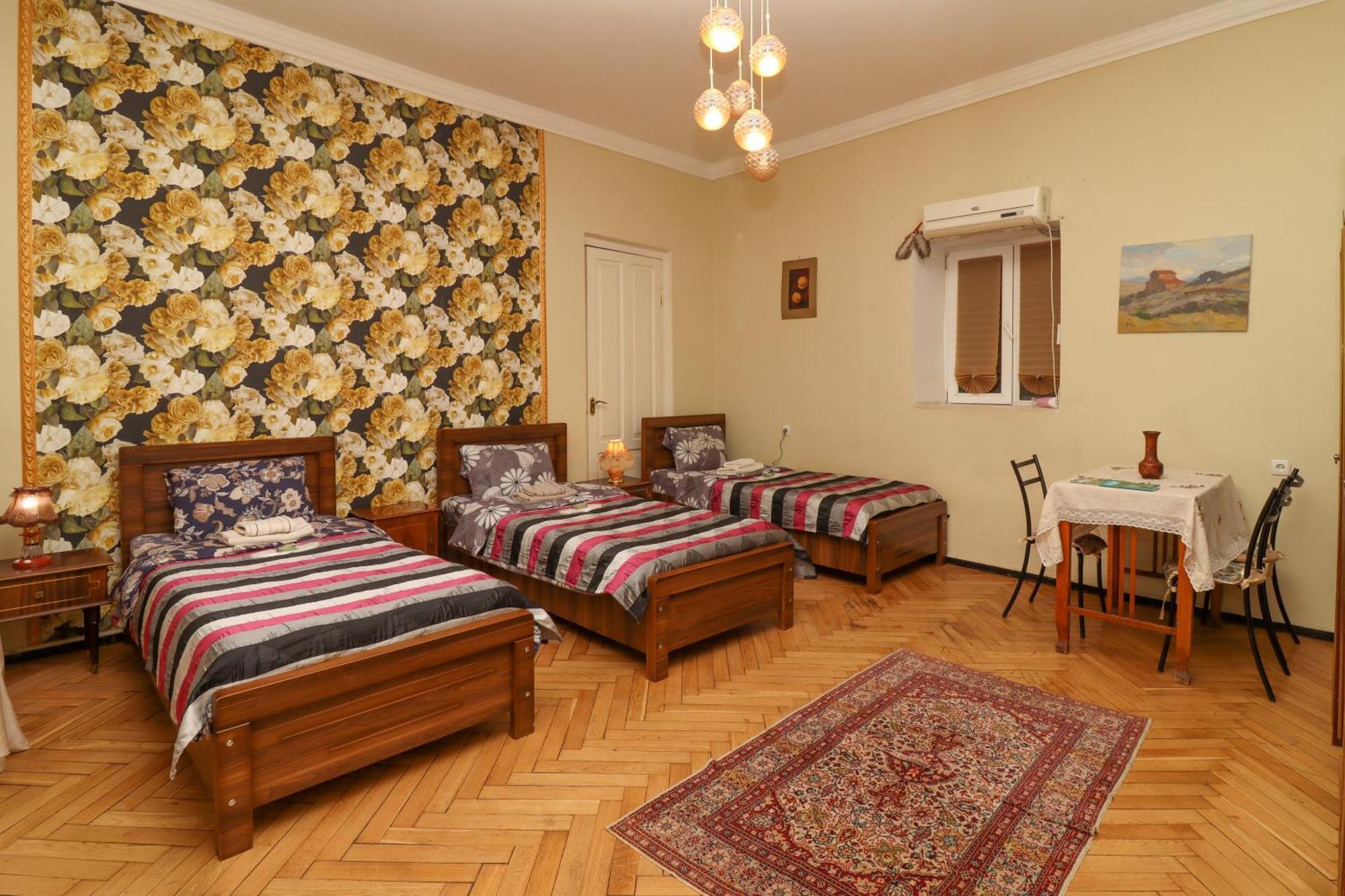 Leon Rooms Tbilisi Exterior photo